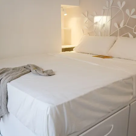 La Casa Di Iulia Bed & Breakfast 4*