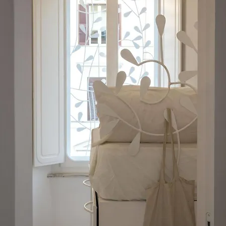 La Casa Di Iulia Bed and Breakfast 3*