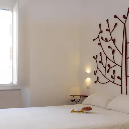 La Casa Di Iulia Bed and Breakfast 3*